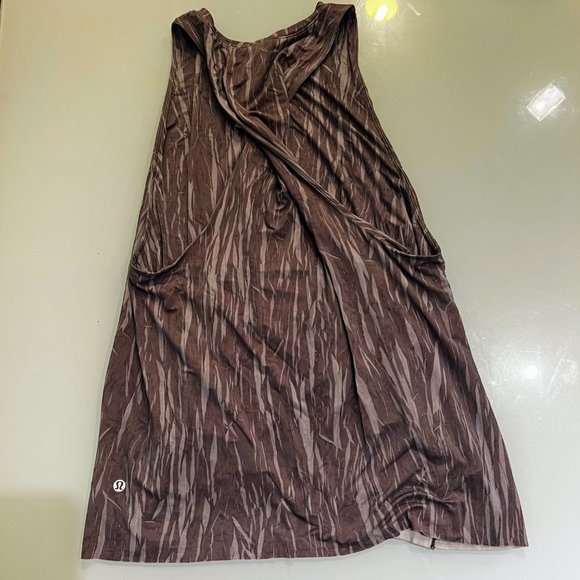 lululemon lab Flutter Racerback , Crease Print Silky Multi, Cupro, Size: 8 - Picture 5 of 7